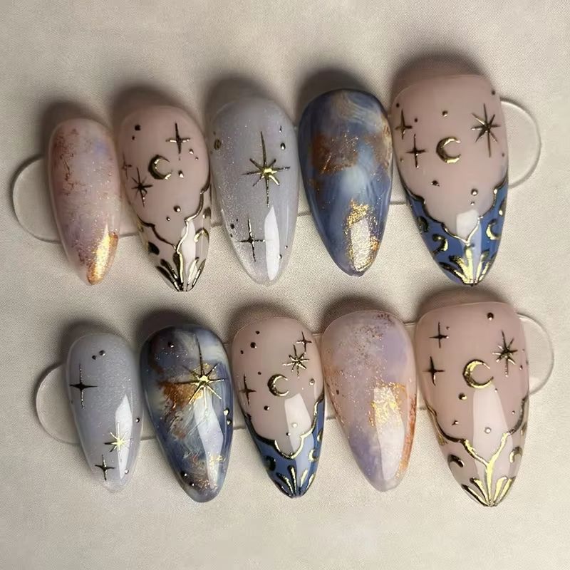 Nail Art Aesthetic - 24-teiliges kurzes Mandel-Nägel-Set, vollständige Abdeckung, Stern,
