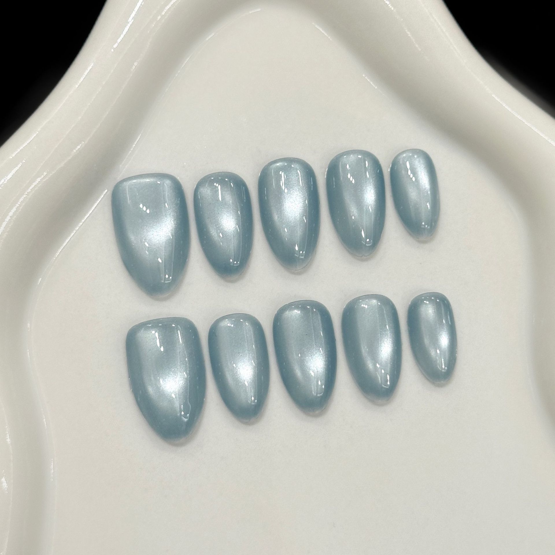 Nail Art Emerald - 10 Stück Blaue Katzenaugen Französische Kurze